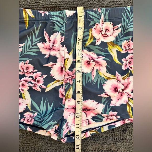 Plus Size Women's Swim Shorts (2XL) Floral Design - Picture 5 of 7